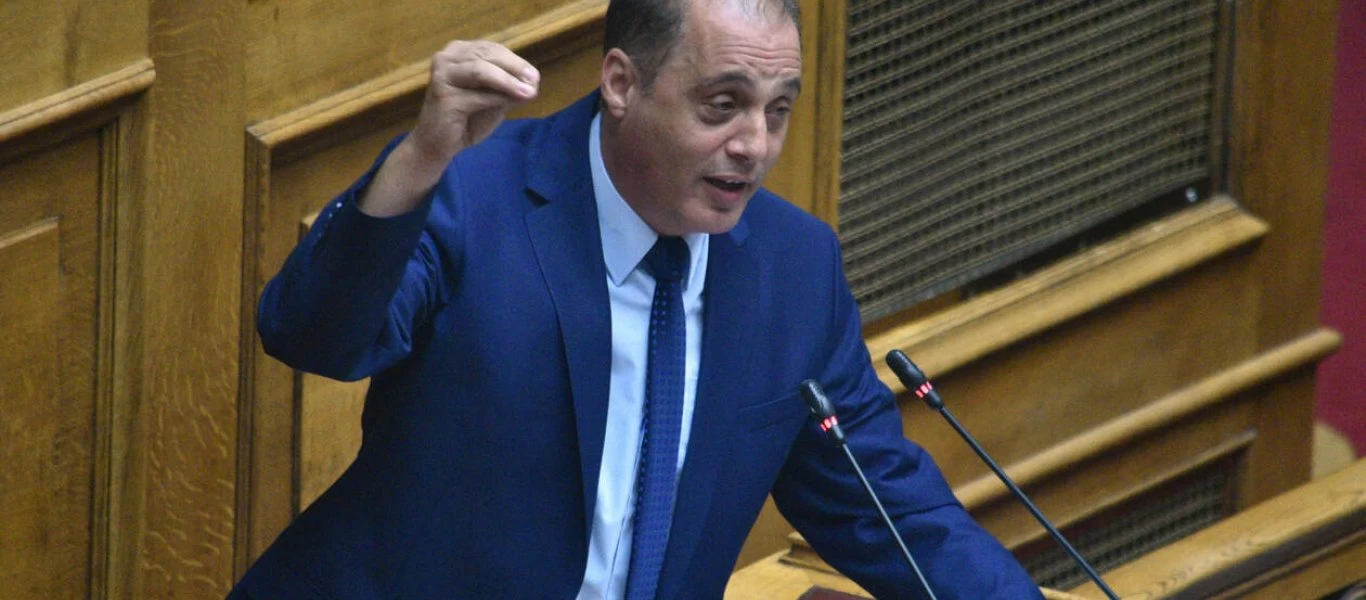 Κ.Βελόπουλος: «Στο σπίτι του κρεμασμένου δε μιλάνε για σχοινί - Ειδικά ο κ.Σημίτης δε θα έπρεπε να ομιλεί»